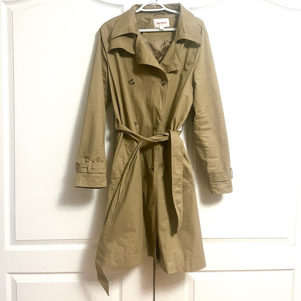 NWOT Classic Double Breasted Trench Coat with Belt